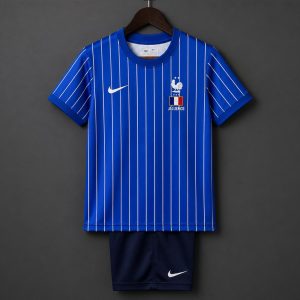 26 27 Kids France x Jacquemus World Cup Pre-Match Jersey Kit - Front