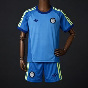 26 27 Kids Leeds United Blue Goalkeeper Jersey - Front