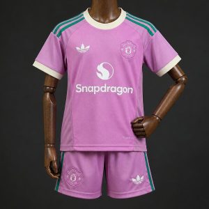 26 27 Kids Manchester United Purple Goalkeeper Jersey - Front