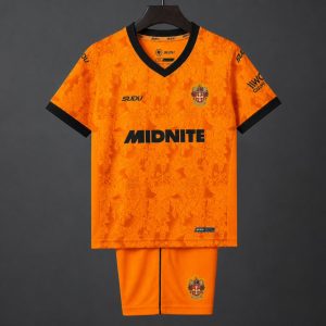 26 27 Kids Wolverhampton Wanderers Home Jersey - Front