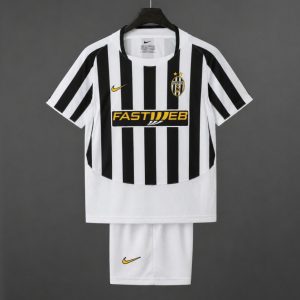 Retro 03 04 Kids Juventus Home Jersey - Front