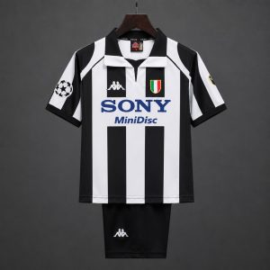 Retro Kids 97 98 Juventus Home Jersey - Front
