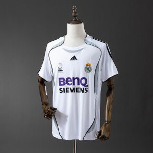 Retro Real Madrid 06 07 home S-XXL - Front