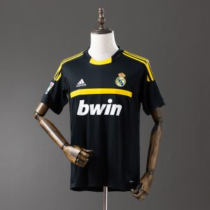 Vintage Real Madrid 11 12 Goalkeeper Black S-XXL - Front