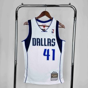 M&N Retro Swingman Jersey Dallas Mavericks 2010-11 Season White #41 Dirk Nowitzki - Image 1