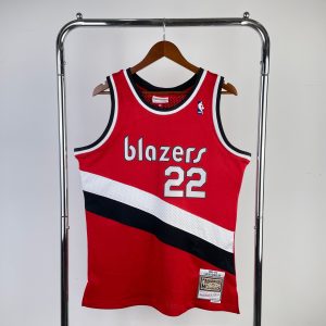 M&N Retro Swingman Jersey Portland Trail Blazers 1983-94 Season #22 Clyde Drexler - Image 1