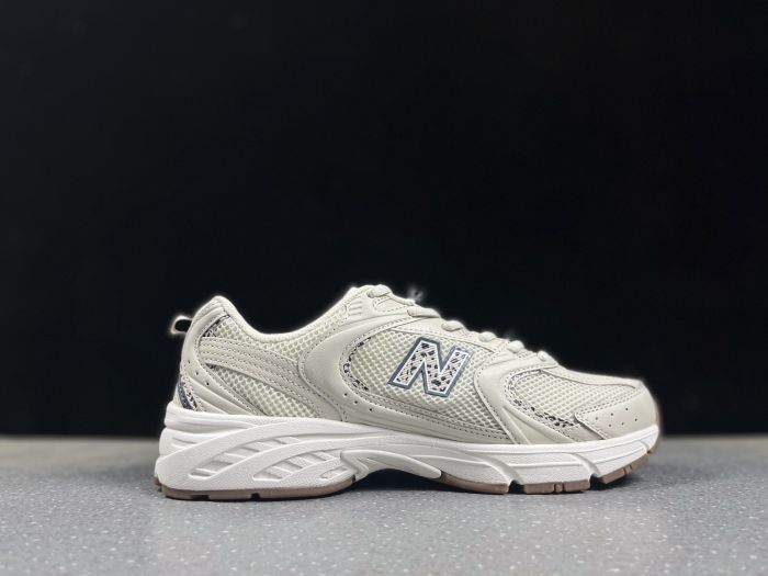 new balance 530 u530aam sneakers detail 5 New Balance 530 U530AAM Sneakers - Detail 5