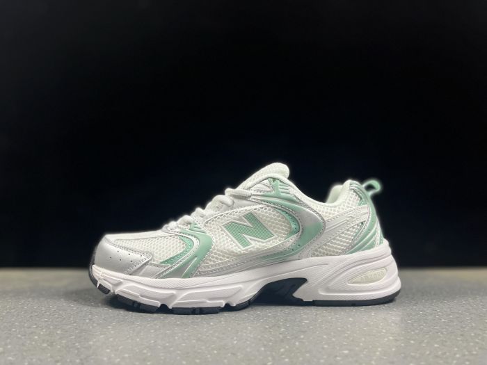 new balance 530 u530seb sneakers detail 6 New Balance 530 U530SEB Sneakers - Detail 6