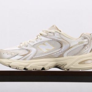 New Balance 530 WR530AA Sneakers - Main image