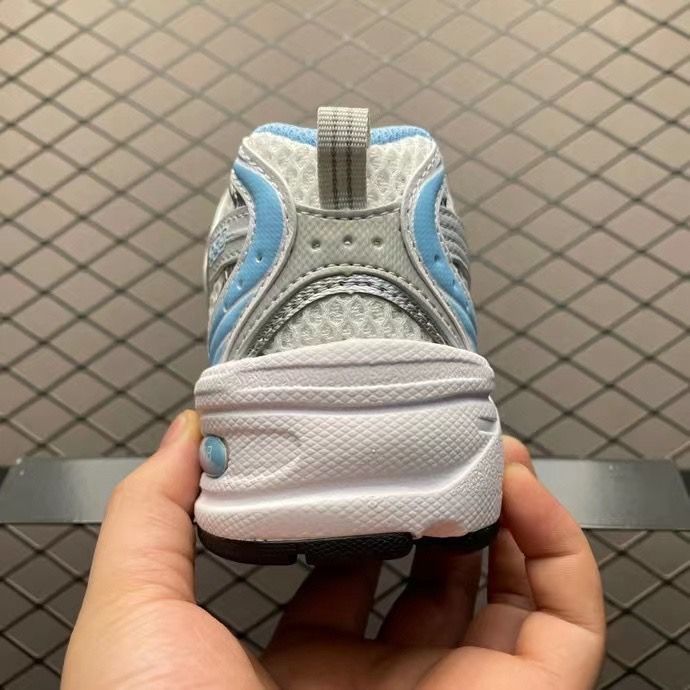 new balance 530 wr530bb sneakers detail 9 New Balance 530 WR530BB Sneakers - Detail 9